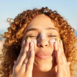 کرم ضد افتاب بی رنگ ضد لک بیوکسین مدل SPF50 حجم 50 میل - Image 3
